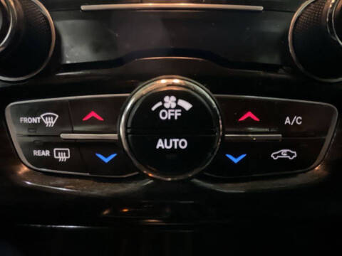 2015 Chrysler 300 Limited