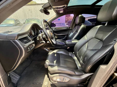 2017 Porsche Macan S