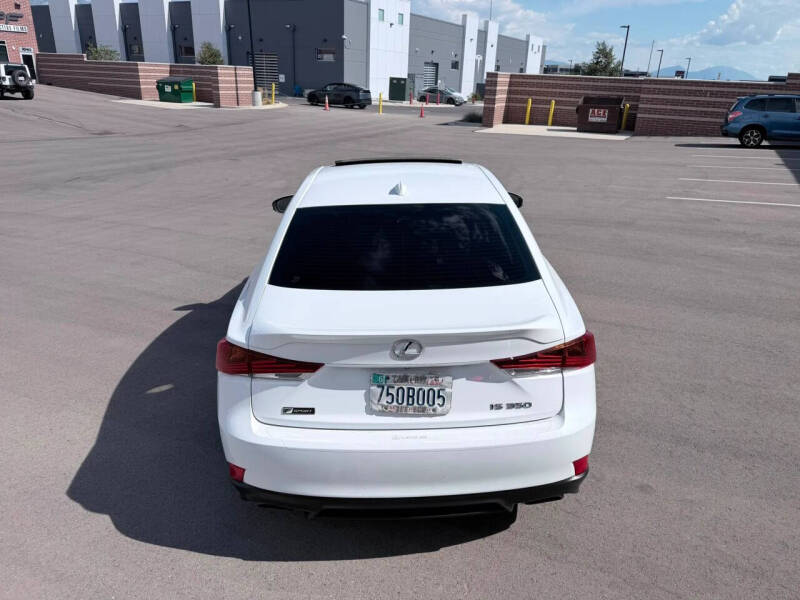 2017 Lexus IS 350