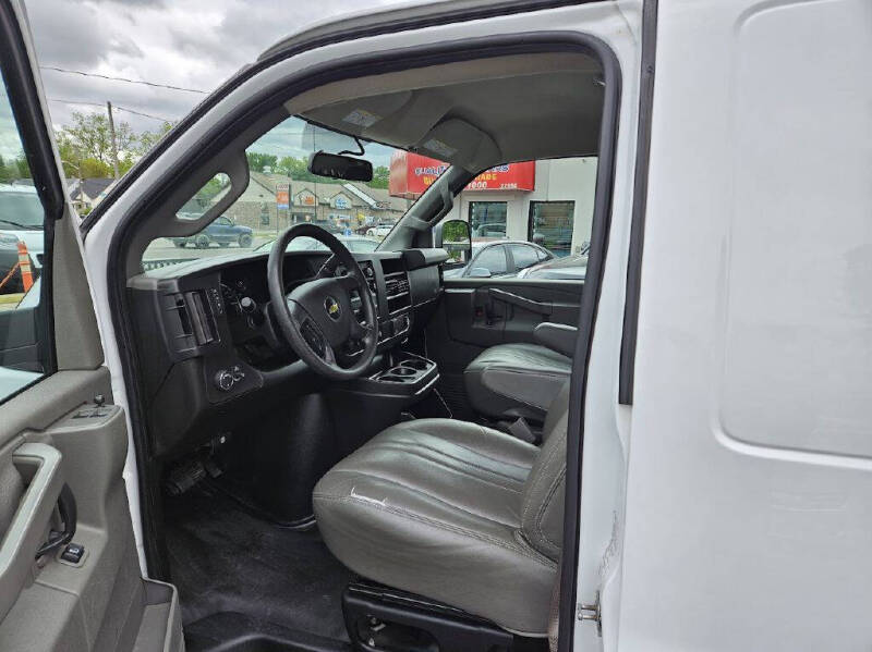 2021 Chevrolet Express 2500