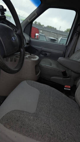 2002 Ford E-Series