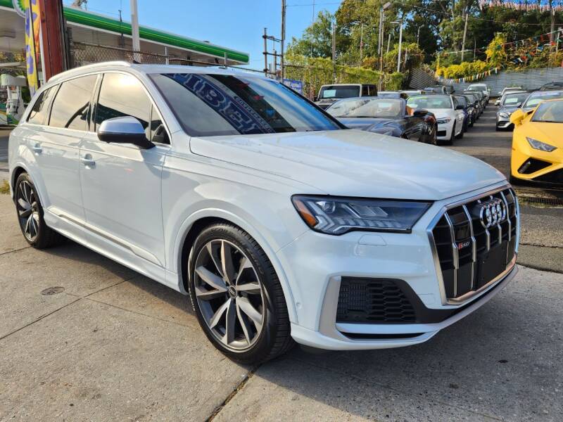 2022 Audi SQ7 for sale at LIBERTY AUTOLAND INC in Jamaica NY