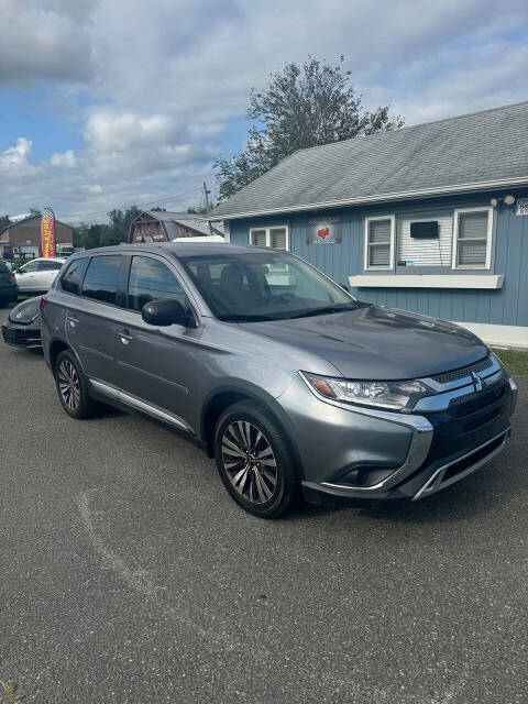 2019 Mitsubishi Outlander for sale at Froggy Cars LLC in Hamburg, NJ