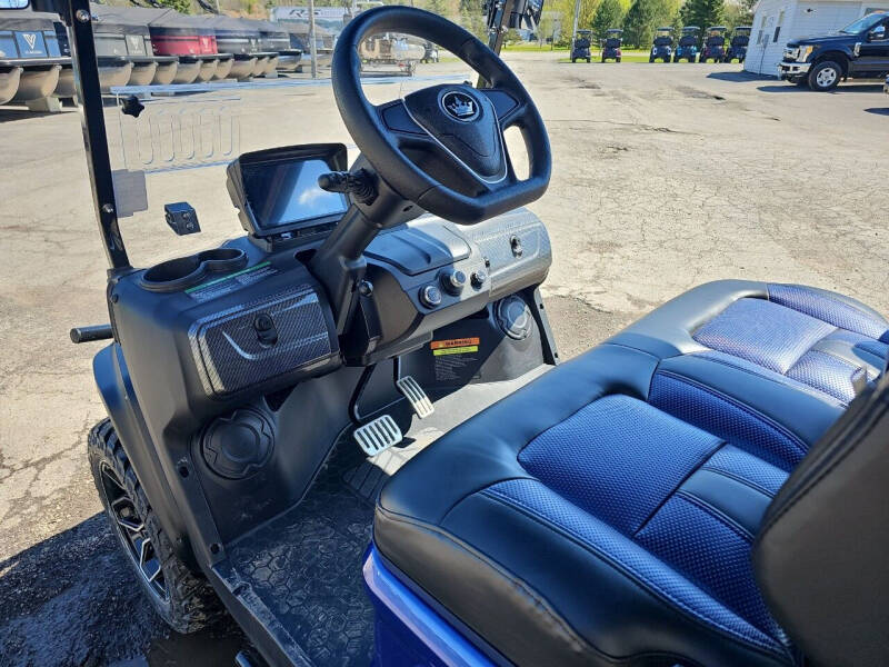 2024 Evolution Maverick 4