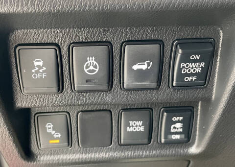 2017 Nissan Pathfinder SL