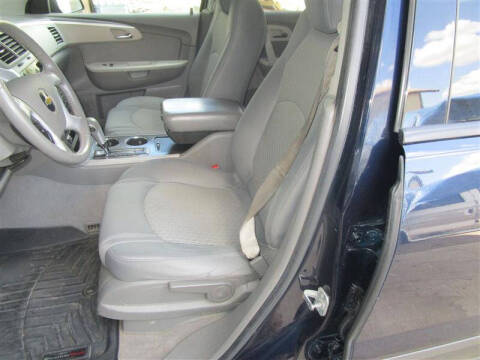 2011 Chevrolet Traverse LS