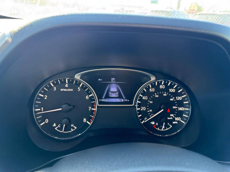 2017 Nissan Pathfinder SL