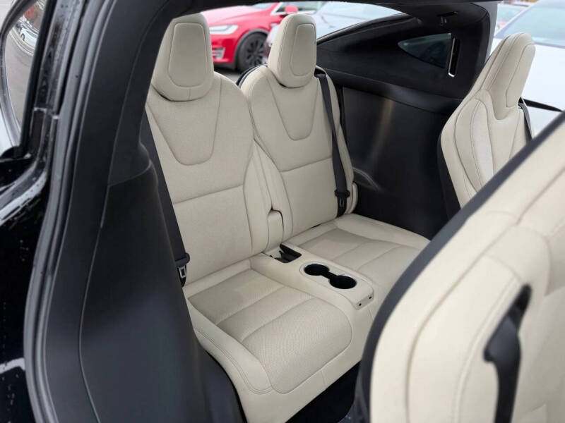 2023 Tesla Model X Plaid