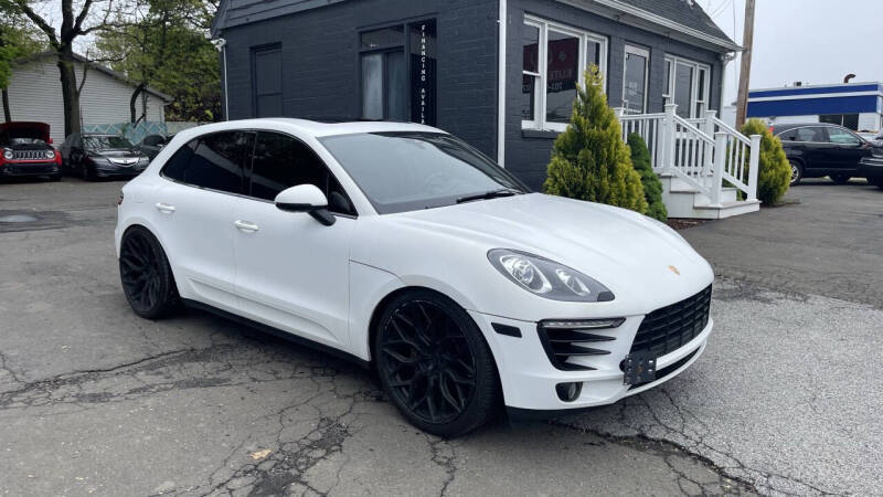 2017 Porsche Macan S