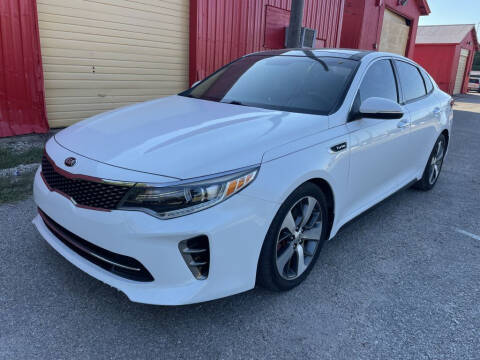 2016 Kia Optima for sale at Pary's Auto Sales in Garland TX