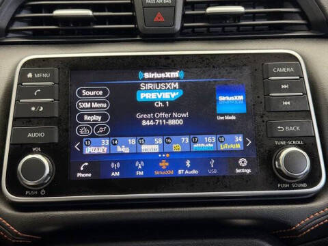 2022 Nissan Versa SR