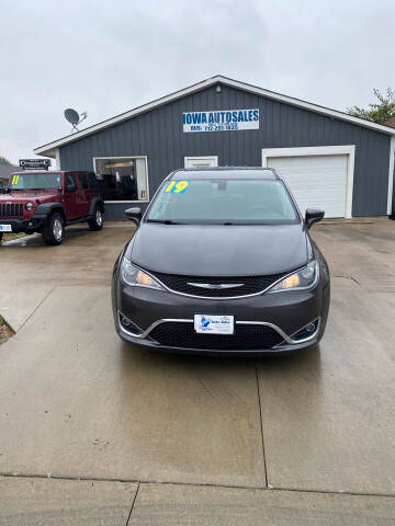 2019 Chrysler Pacifica for sale at Iowa Auto Sales in Storm Lake IA