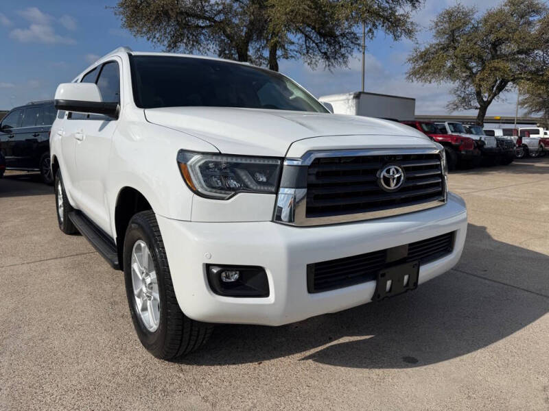 2019 Toyota Sequoia SR5