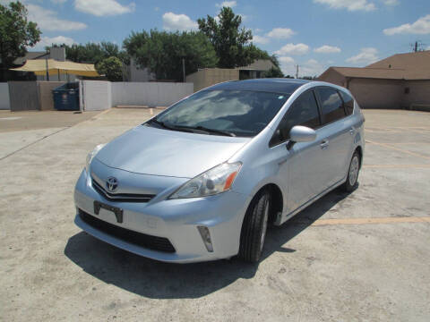 2014 Toyota Prius v Five