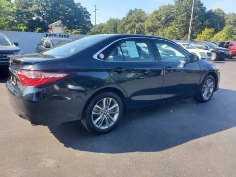 2017 Toyota Camry SE