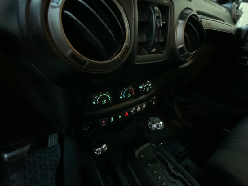 2011 Jeep Wrangler Unlimited Sport