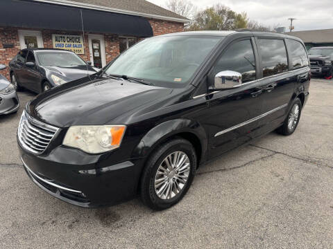 2014 Chrysler Town and Country for sale at Auto Choice in Belton MO