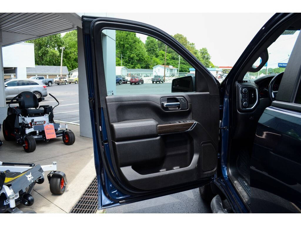 2020 Chevrolet Silverado 1500 for sale at EARL DUFF PRE-OWNED CENTER in Harriman, TN