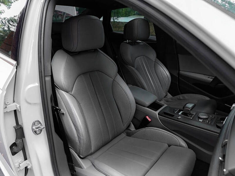 2018 Audi A4 2.0T quattro Prestige