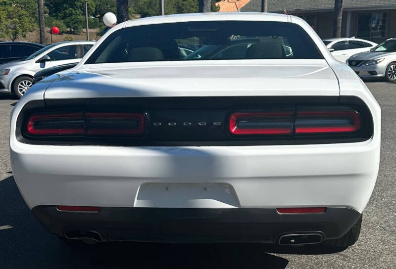 2016 Dodge Challenger SXT