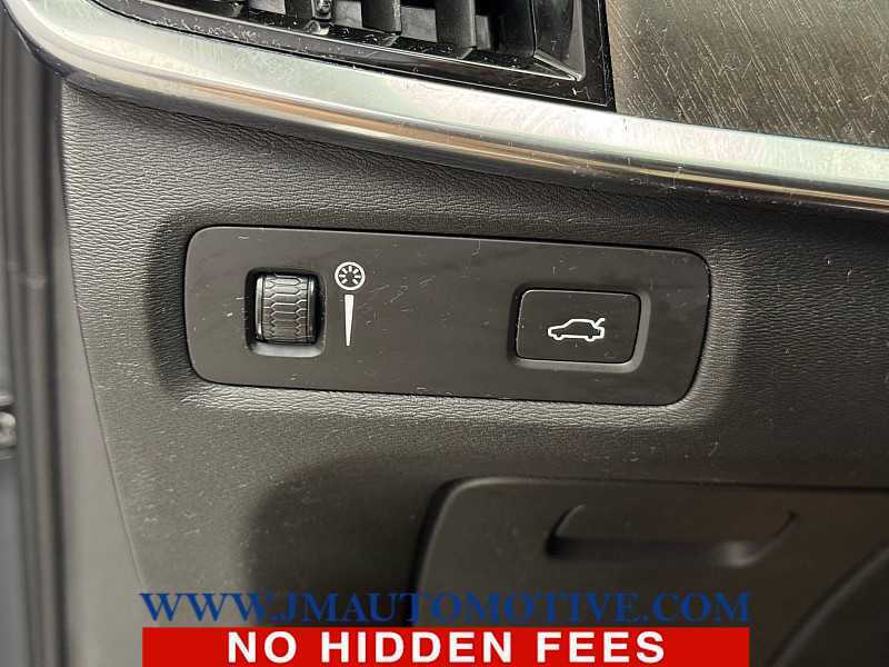 2019 Volvo V90 Cross Country T5