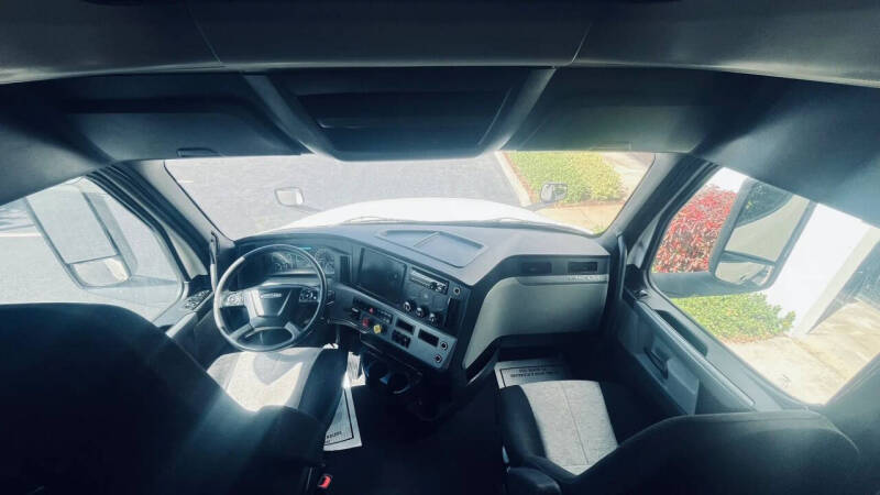 2019 Freightliner Cascadia