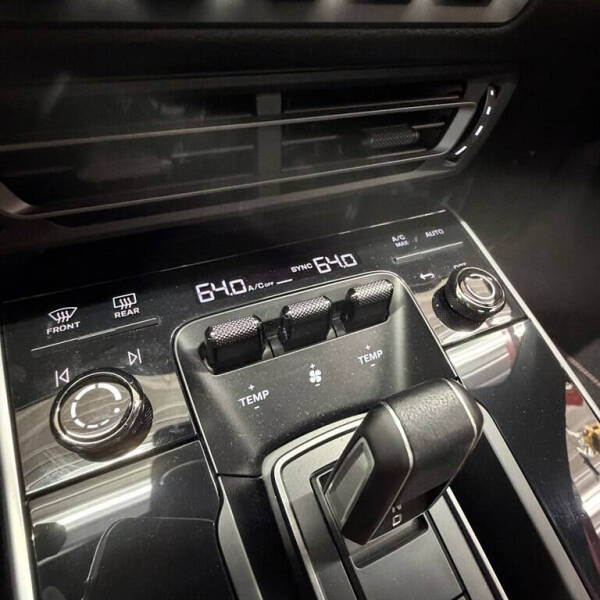 2021 Porsche 911 Carrera