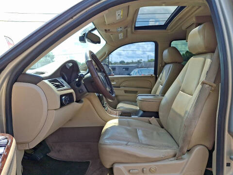 2011 Cadillac Escalade Premium