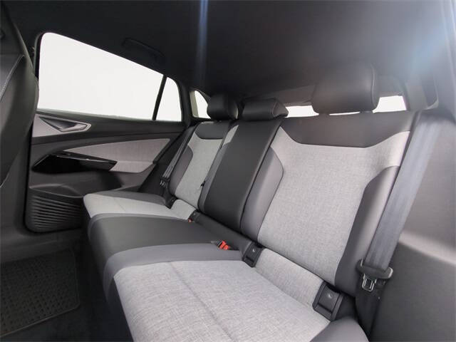 2025 Volkswagen ID.4 Pro