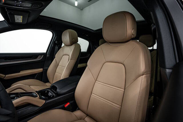 2025 Porsche Cayenne Coupe