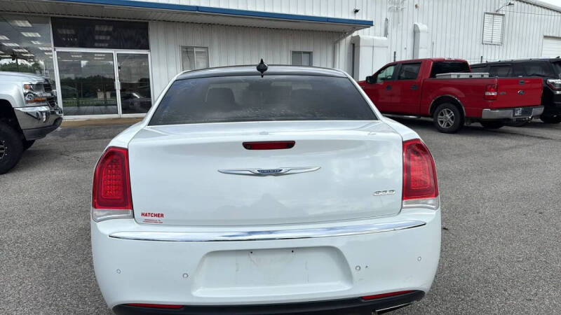 2018 Chrysler 300 Limited