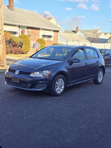 2016 Volkswagen Golf TSI S