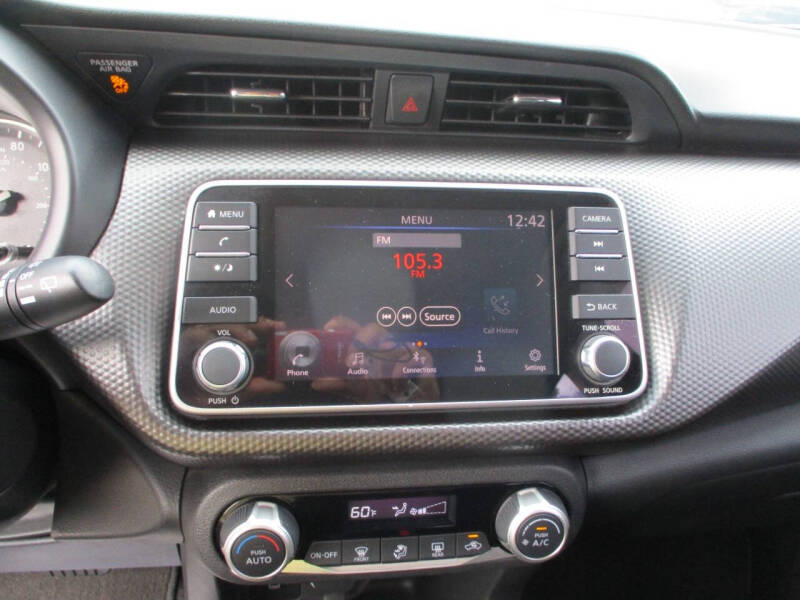 2020 Nissan Kicks SV