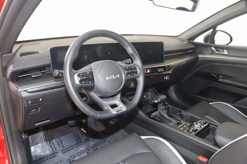 2025 Kia K5