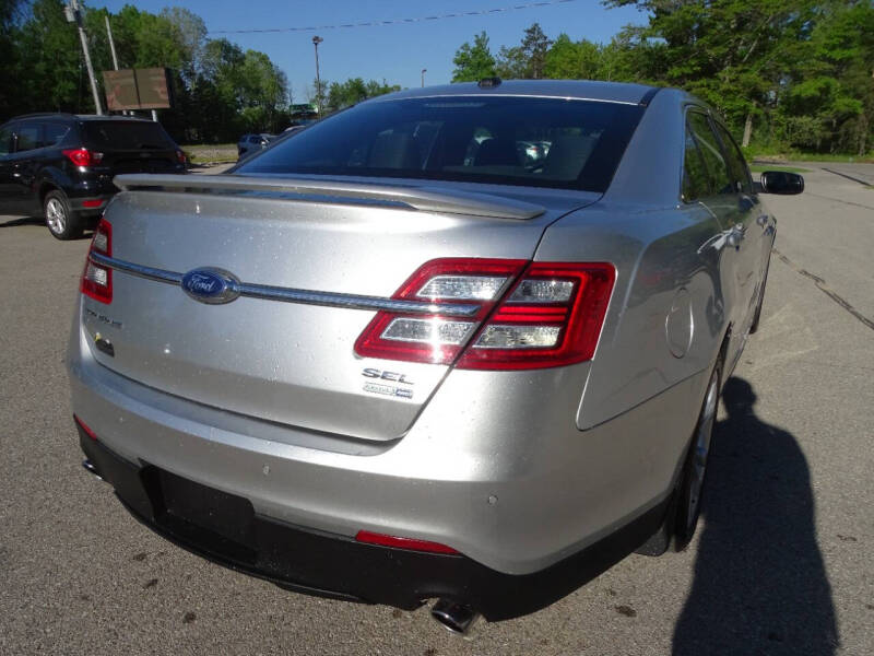 2013 Ford Taurus SEL