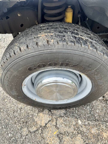 2004 Ford E-Series