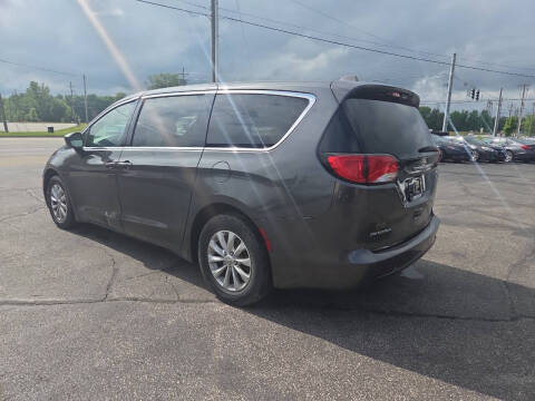 2017 Chrysler Pacifica Touring