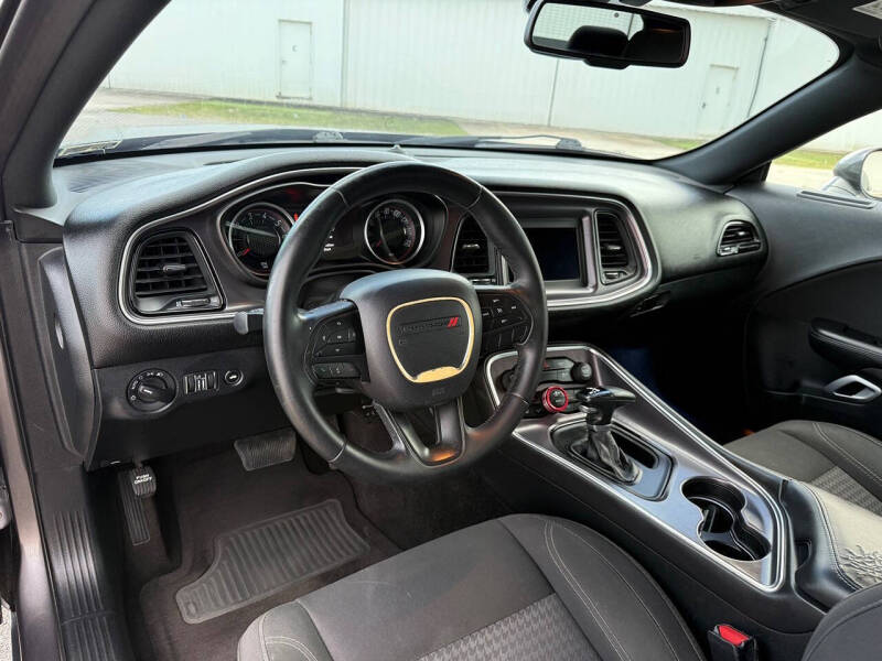 2018 Dodge Challenger SXT