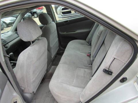 2003 Toyota Camry LE