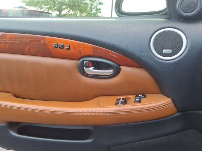 2005 Lexus SC 430