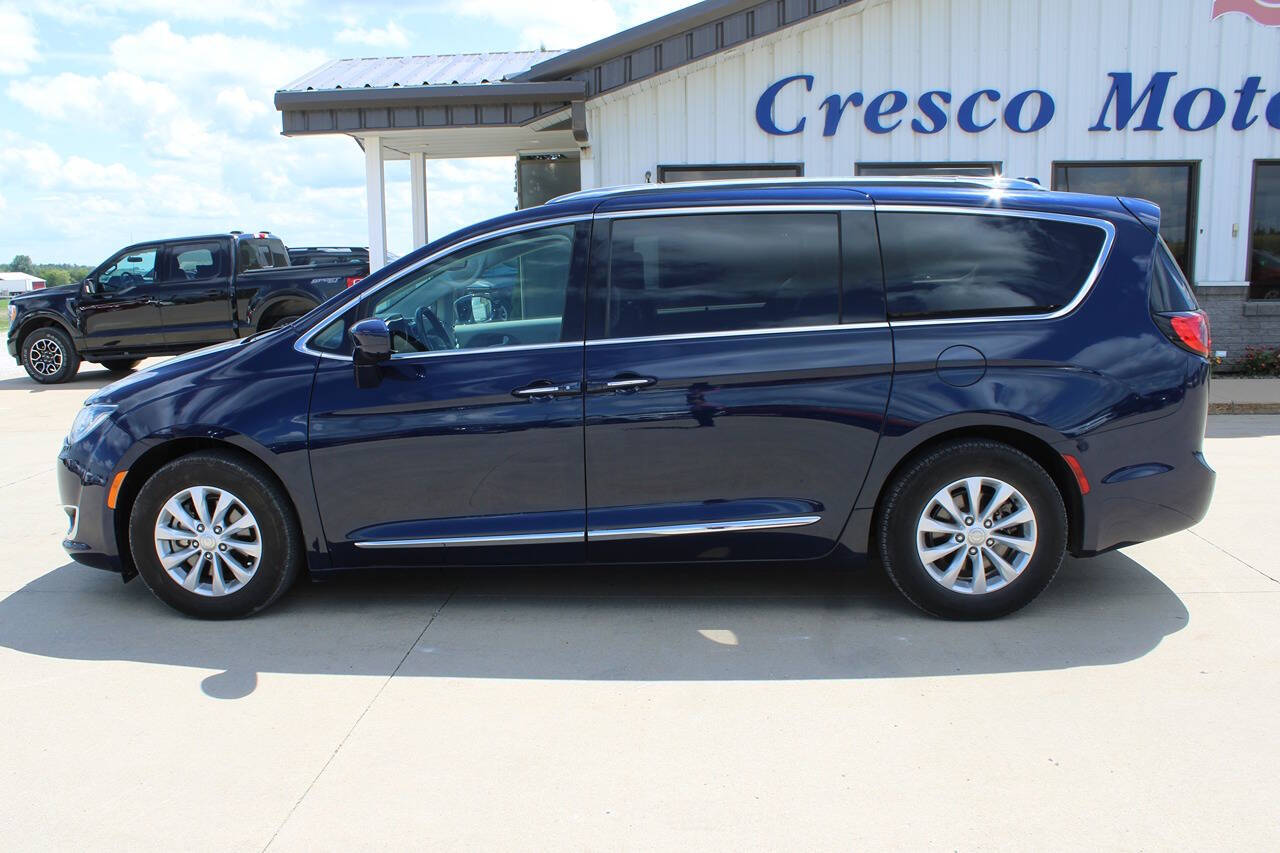 2018 Chrysler Pacifica for sale at Cresco Motor Company in Cresco, IA