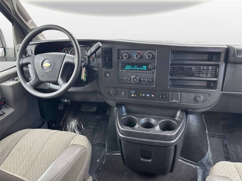 2022 Chevrolet Express LT 3500