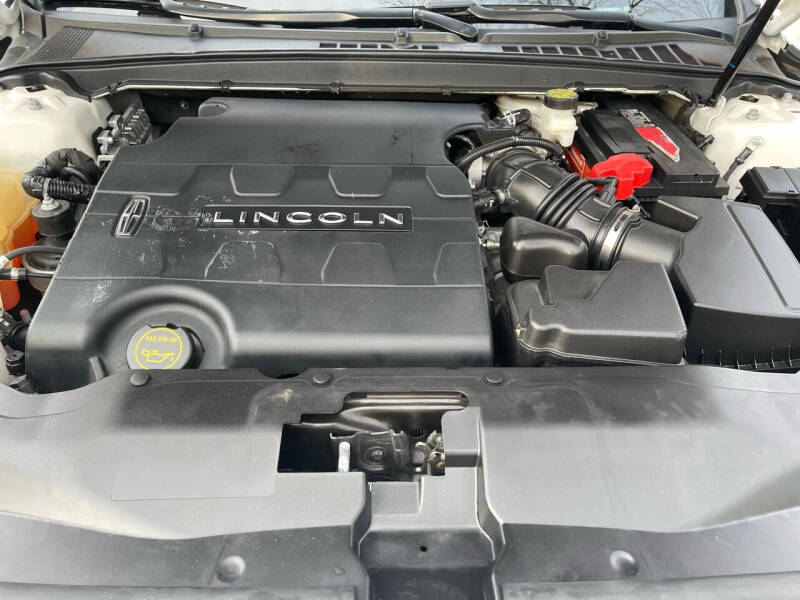 2017 Lincoln Continental Select