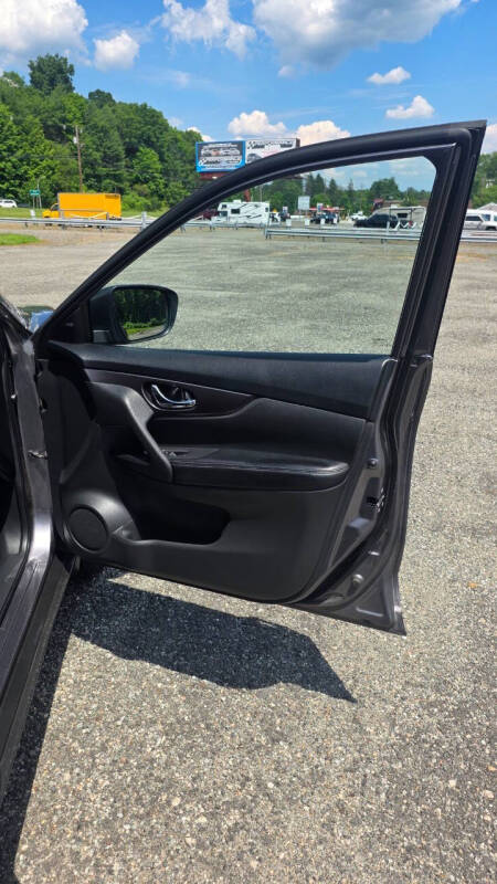 2015 Nissan Rogue SV