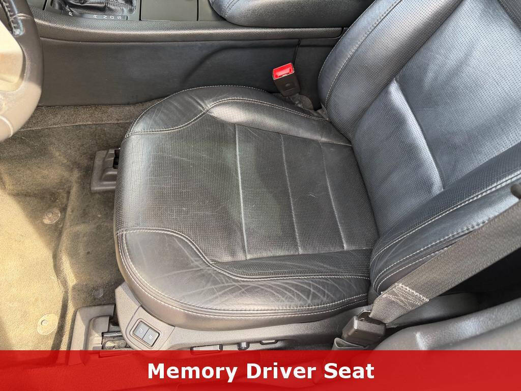 2016 Ford Taurus 17