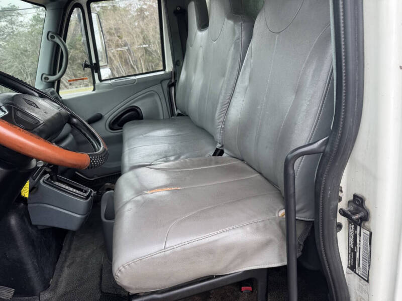 2005 International DuraStar 4300