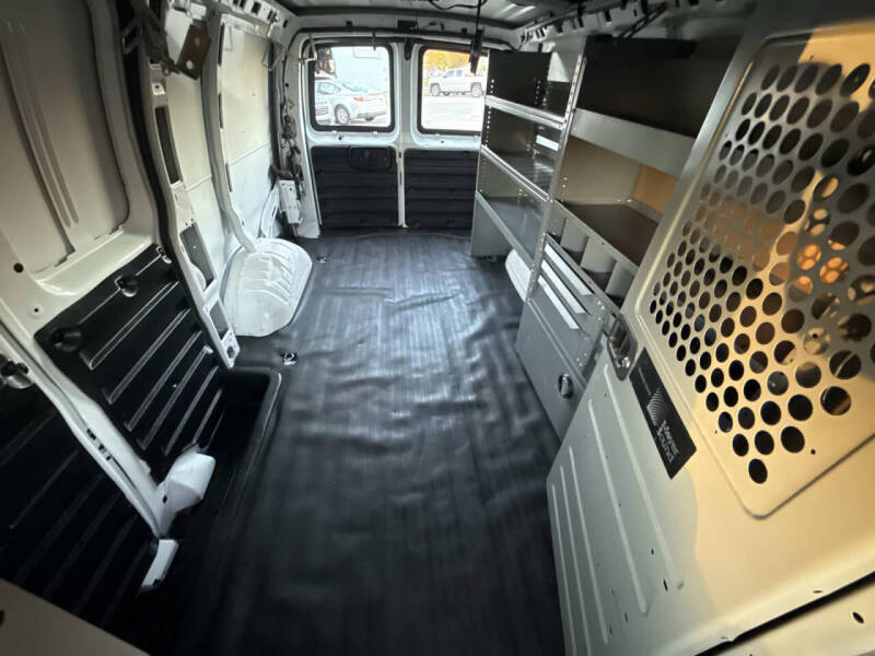 2017 Chevrolet Express 2500