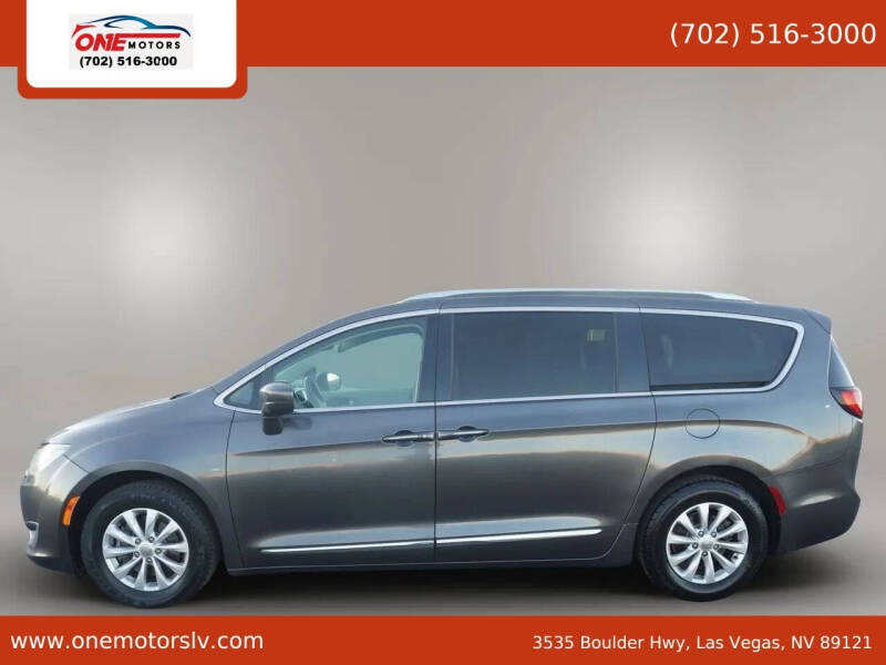 2018 Chrysler Pacifica Touring L