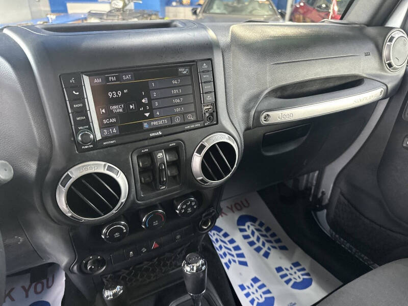 2015 Jeep Wrangler Unlimited Sahara