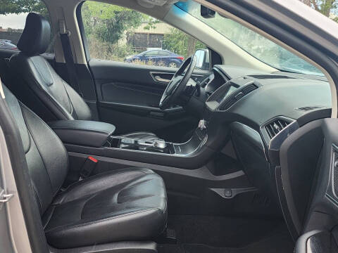 2020 Ford Edge Titanium